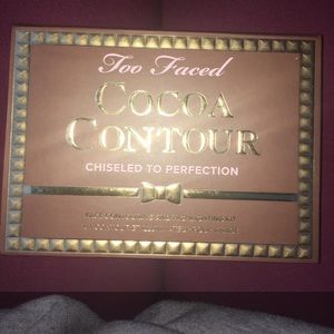 Too Faced cocoa contour